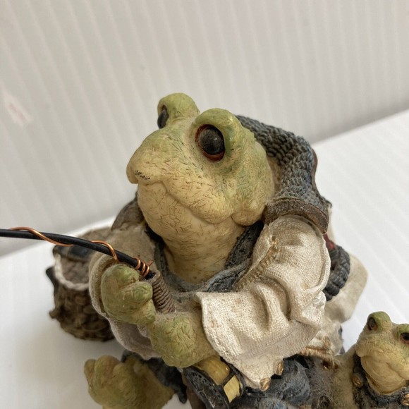 Father & Son Fly Fishing Boyds Bears & Friends Frog Resin Figurine 4 x 4 x 3 in - Picture 7 of 14